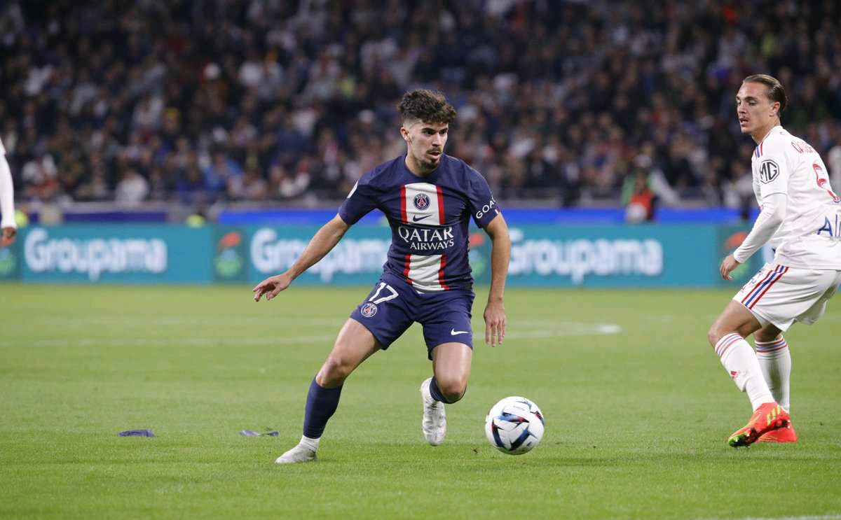 无论是在国 无论是在国