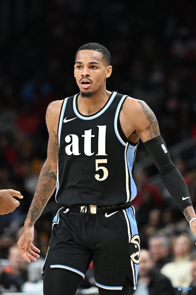 坚实的阵容 坚实的阵容