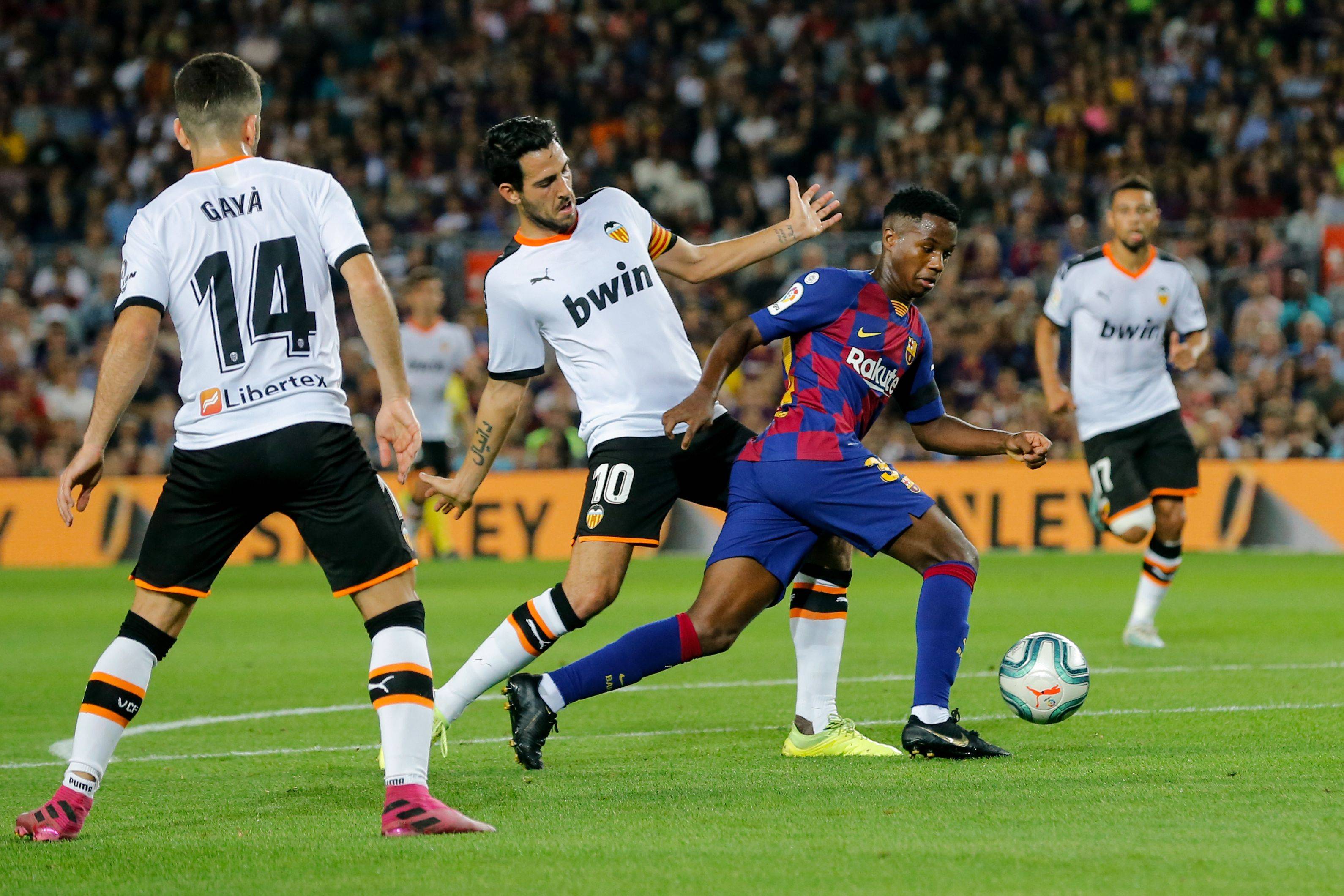 她不断探索 她不断探索